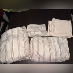 Queen size Striped Beige and Cream Bedding Set